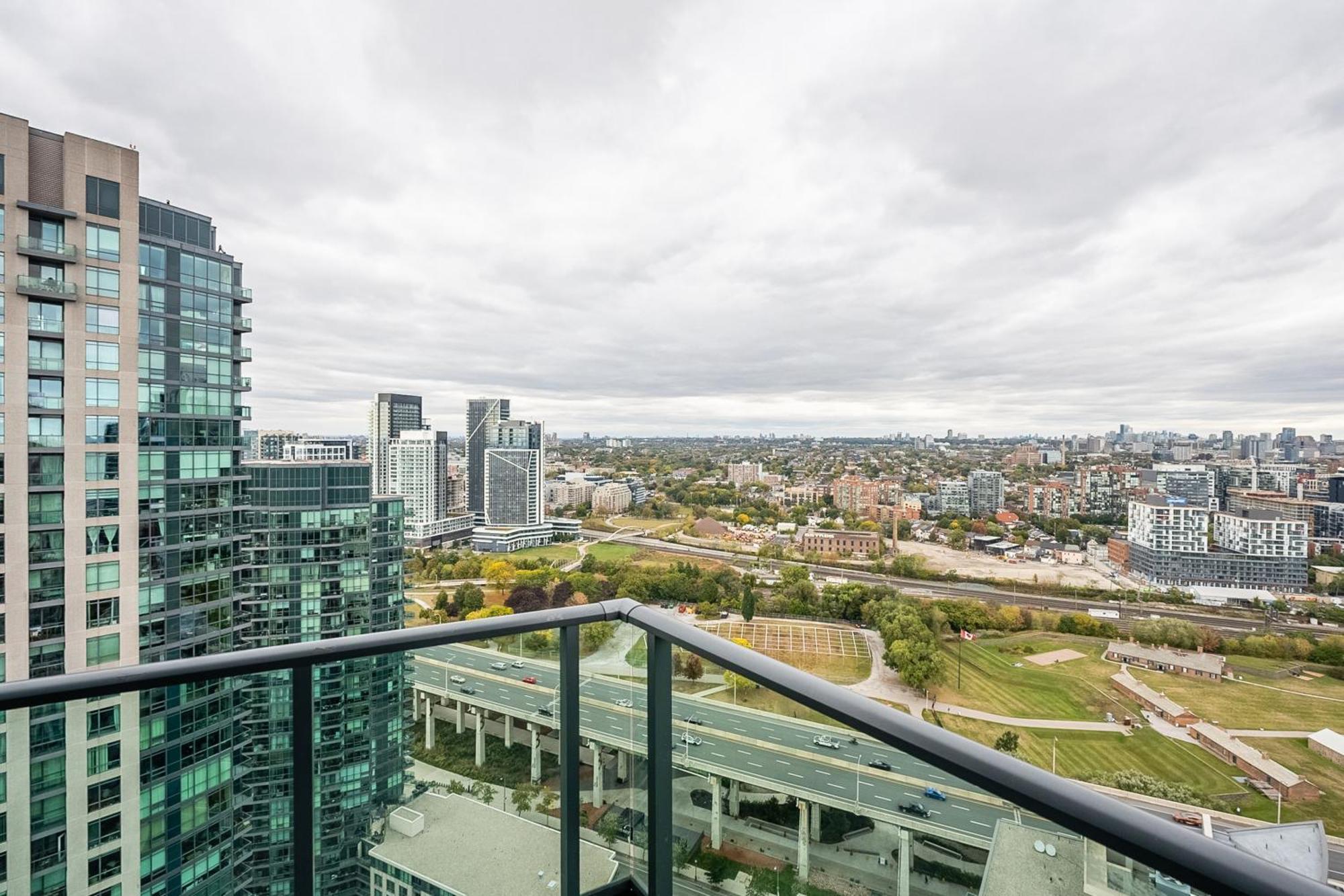 Rivetstays - The Neptune Toronto Luaran gambar