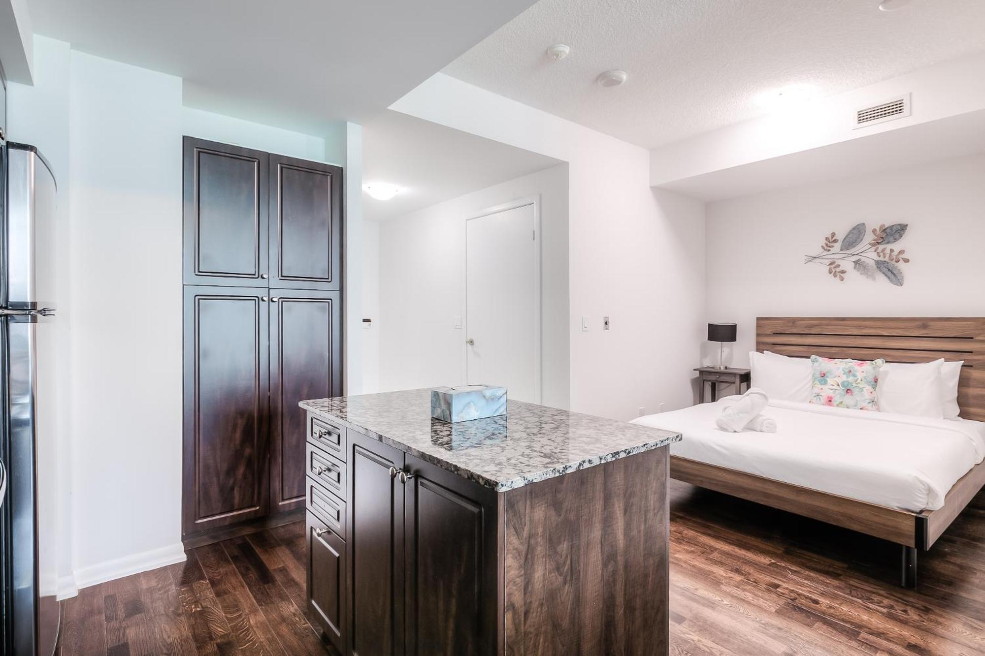 Rivetstays - The Neptune Toronto Luaran gambar